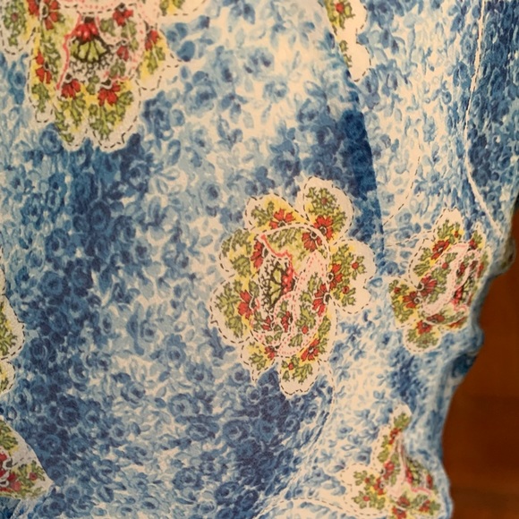 Vintage Y2K 100% Silk Long Sleeve Button down top - Picture 4 of 6